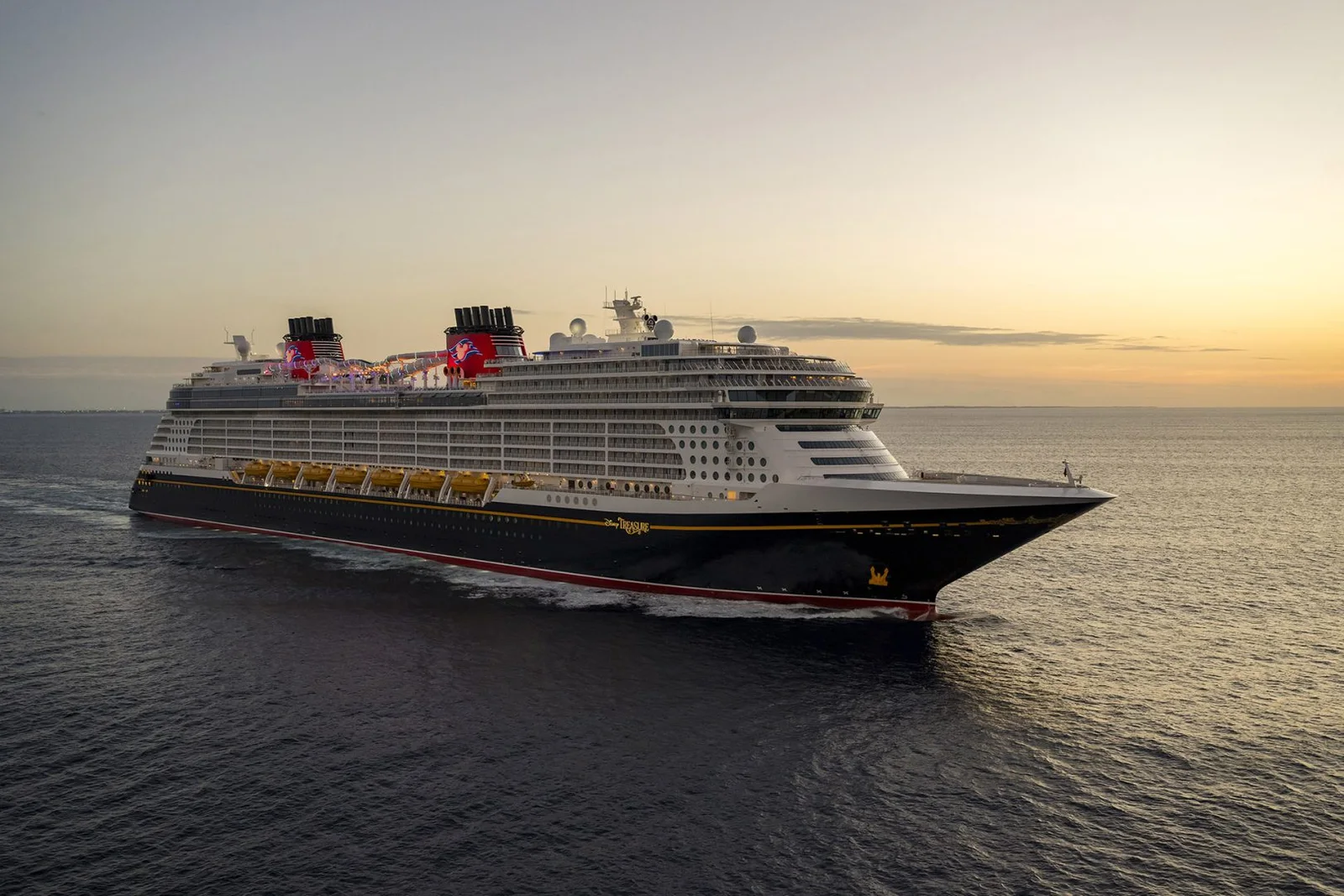 Disney Treasure cruise ship